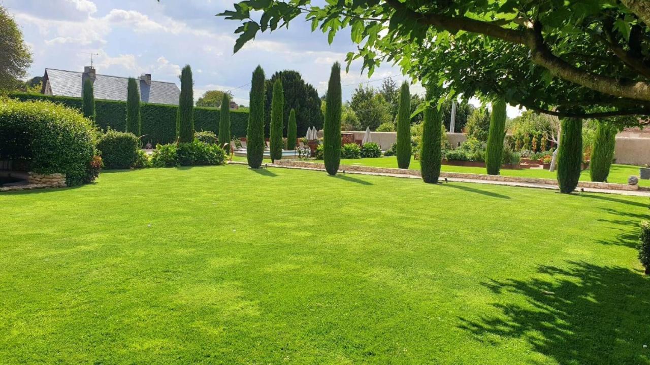Les Loges De Saint Eloi Bed & Breakfast Pontlevoy Exterior foto